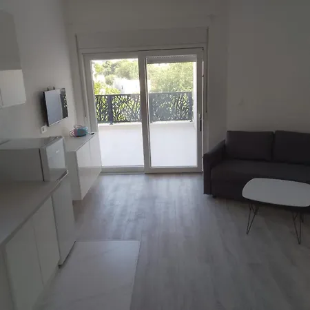 Monami- Mia * Vodice