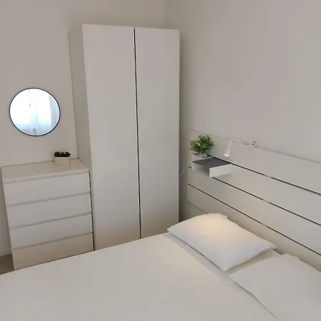 Monami- Mia Vodice