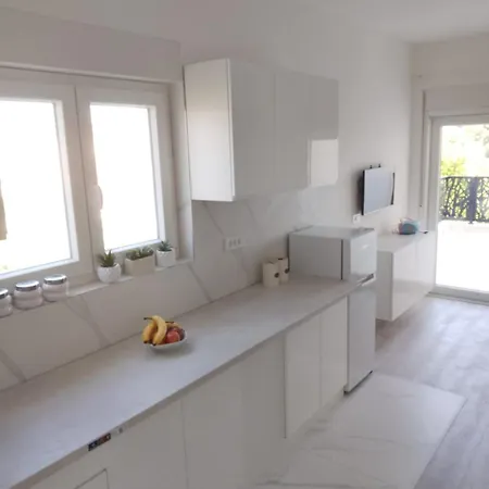 Monami- Mia شقة فوديس