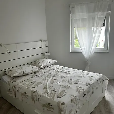 Monami- Mia Apartment *